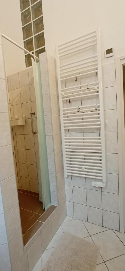 Duna Szecsi Apartman Budapest Exterior photo